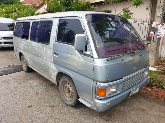 Nissan urvan e24