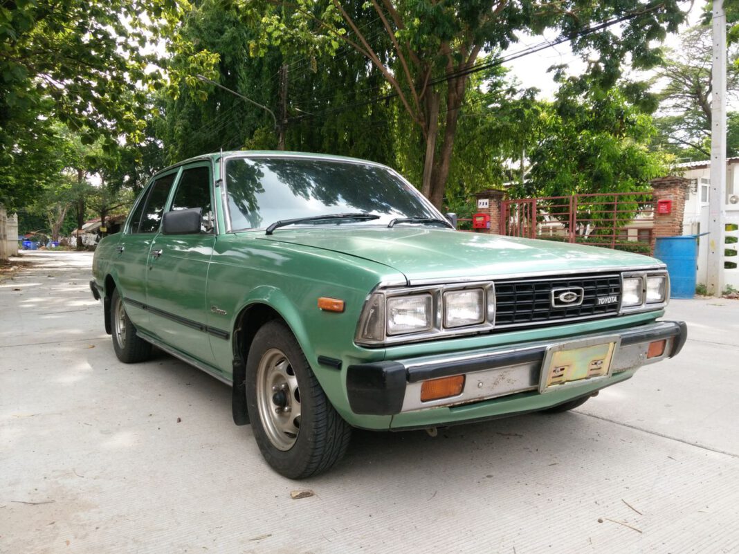 Toyota corona t130